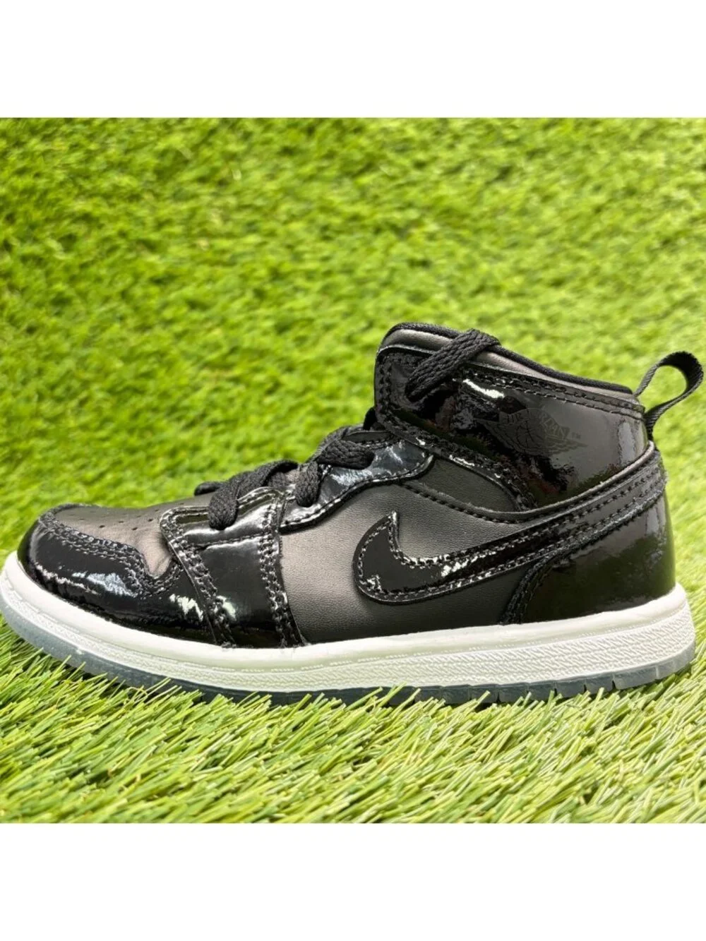 Nike Air Jordan 1 Mid SE Space Jam Black Boys Size 10C Athletic Shoes Sneakers
